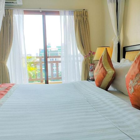 Cardamom Hotel & Apartment Phnom Penh Exterior foto