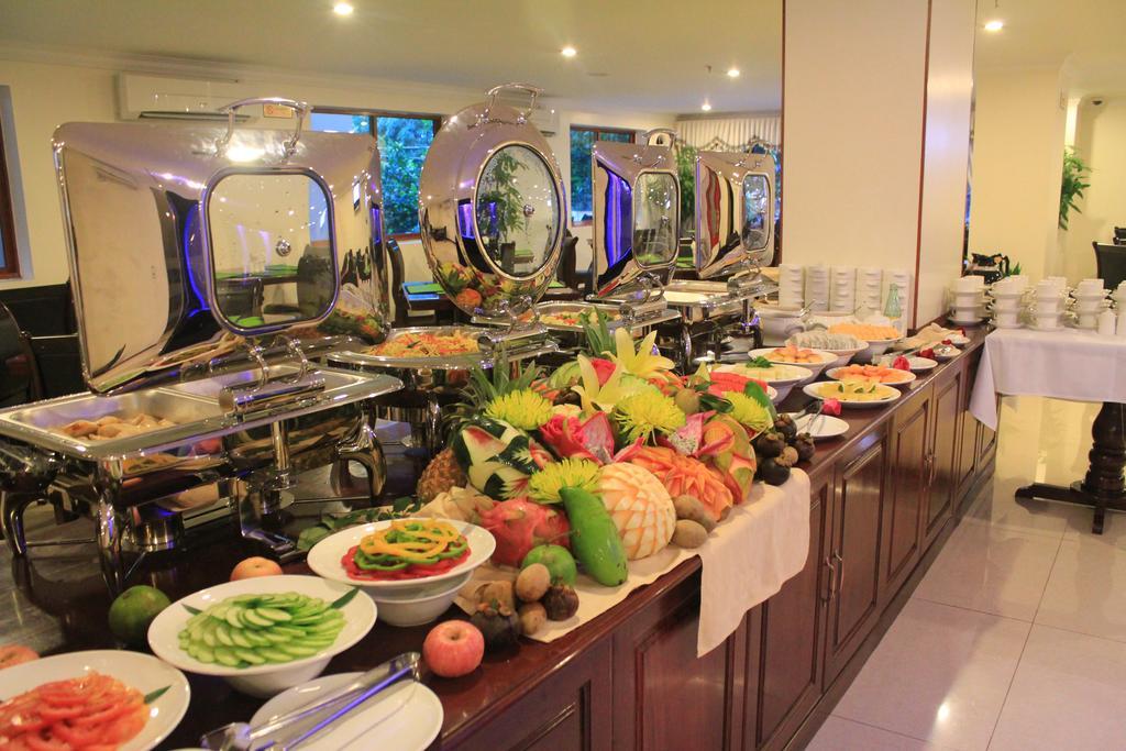 Cardamom Hotel & Apartment Phnom Penh Exterior foto