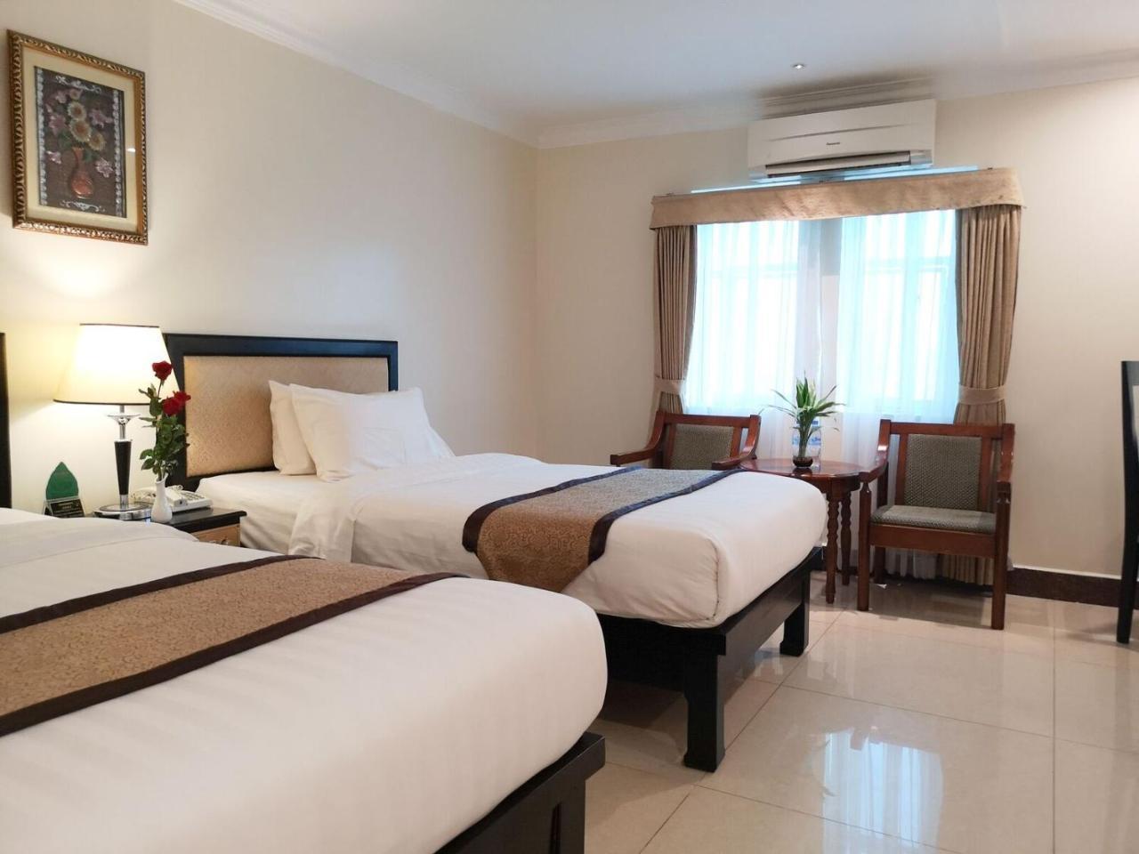 Cardamom Hotel & Apartment Phnom Penh Exterior foto
