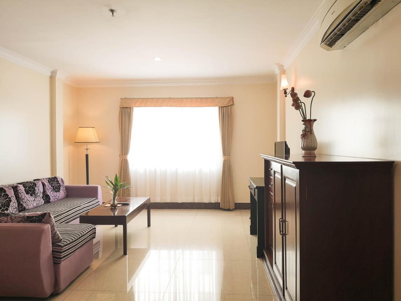 Cardamom Hotel & Apartment Phnom Penh Exterior foto